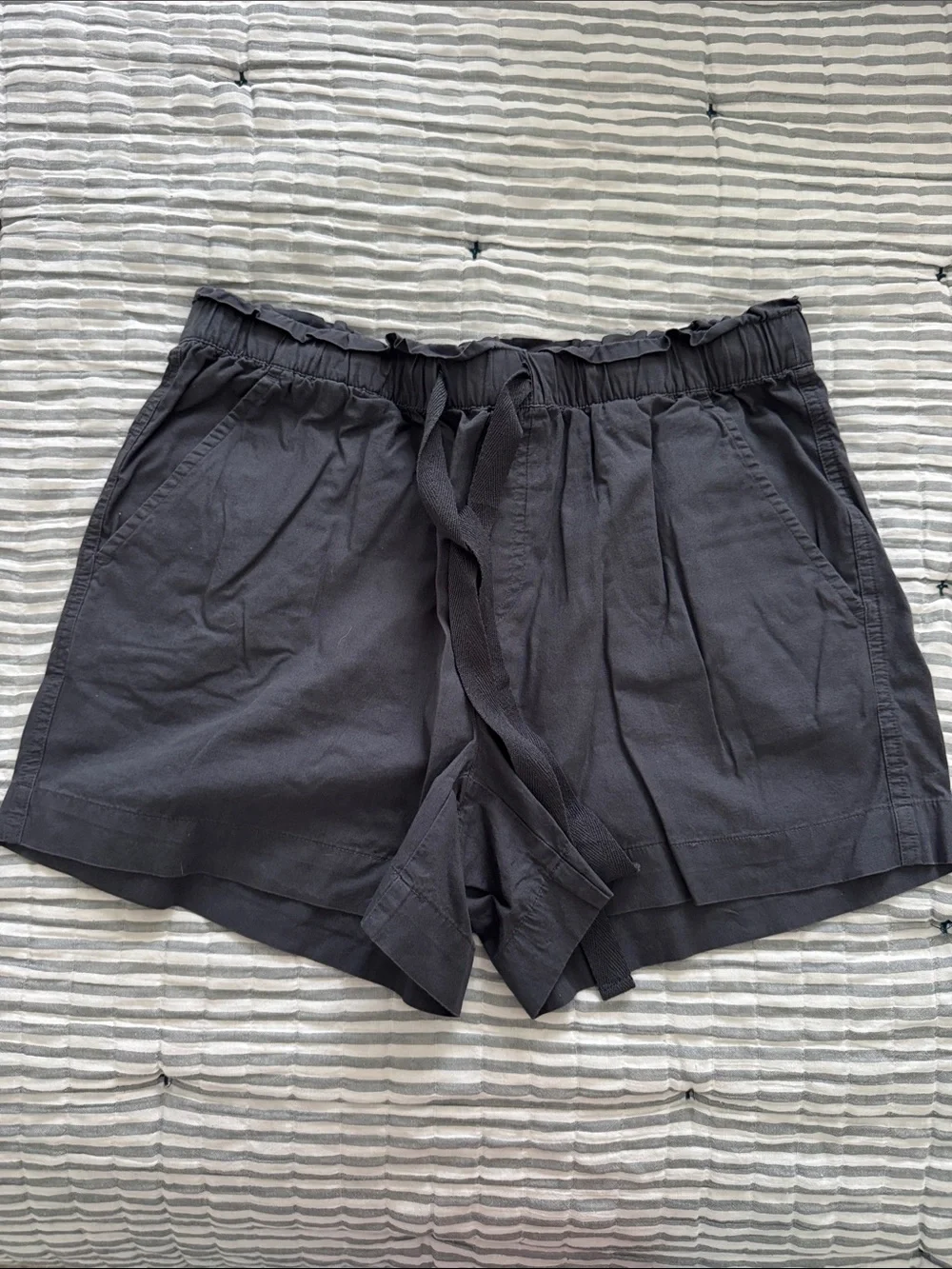 LOFT Drawstring gray Shorts - Picture 1 of 3